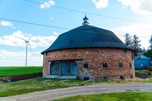 Plagmann Round Barn - Marengo, Iowa 4