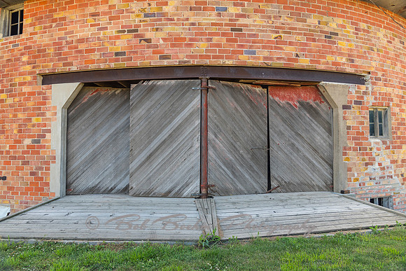 Plagmann Round Barn Doors - Marengo, Iowa
