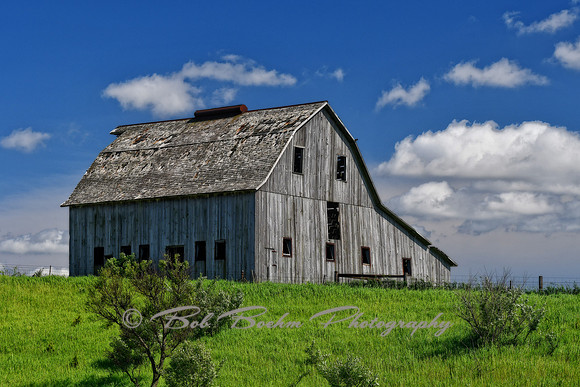 I-80 Barn - The Barn on the Hill