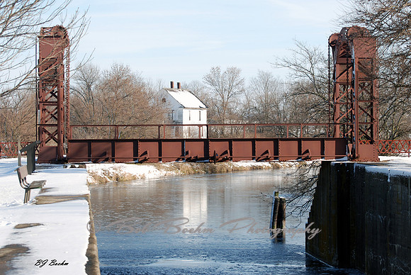 Lift Bridge by Lock 21