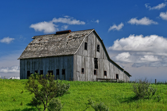 I80 Barn