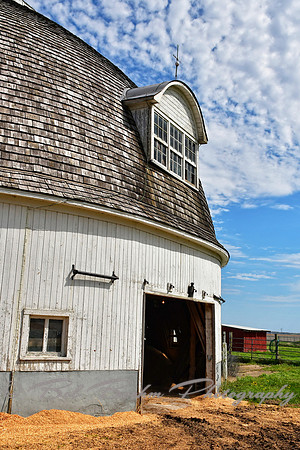 Round House Vertical