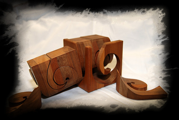 022611 Wooden Puzzle No 2