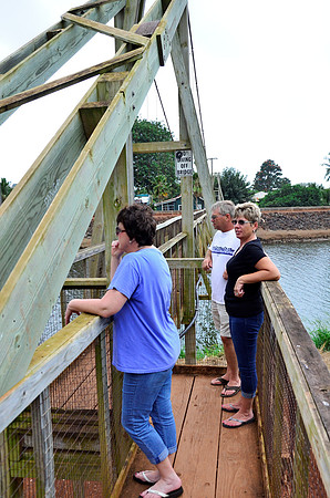 Hanapepe Swinging Bridge III