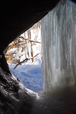 021211 Behind The Frozen Falls