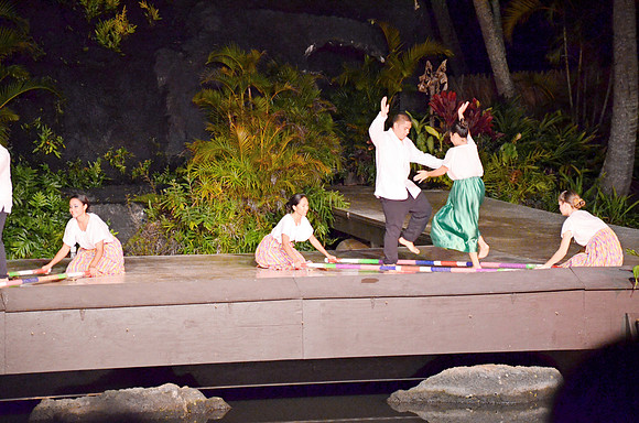 Philippine Dancers