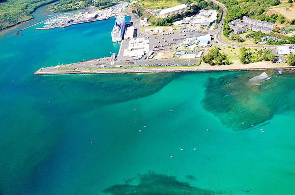 Clear Waters Nawiliwili Bay