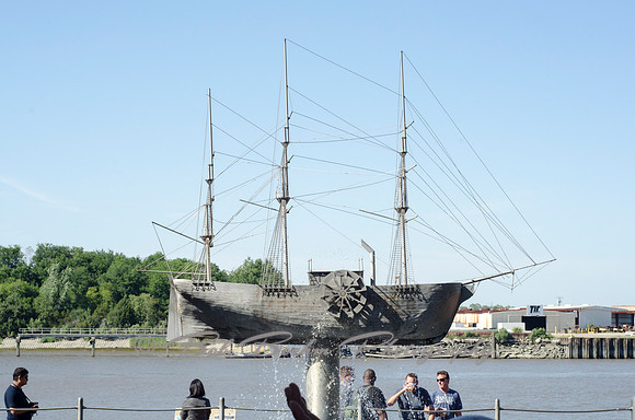 Ship Fountain