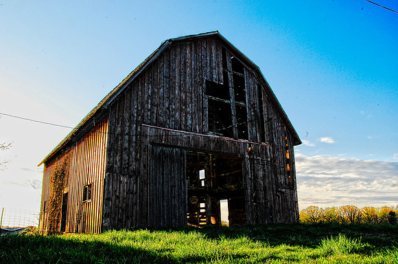 050911 Barn by the Road